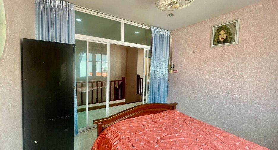 For sale 4 ベッドルーム house in Bang Lamung, Chonburi