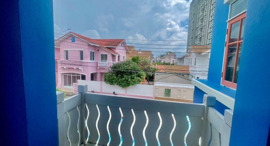 For sale 4 ベッドルーム house in Bang Lamung, Chonburi