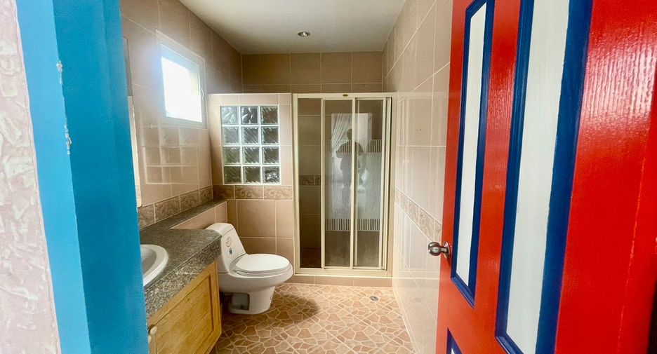 For sale 4 ベッドルーム house in Bang Lamung, Chonburi