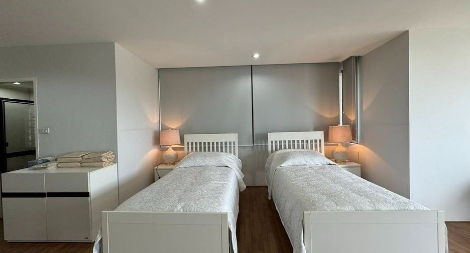 For rent 3 bedrooms condo in Mueang Nonthaburi, Nonthaburi