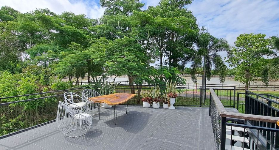 Villa en venta de 6 habitaciones en Bang Lamung, Chonburi