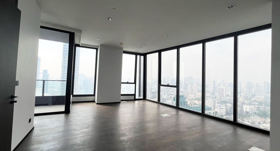 For sale 3 Beds condo in Watthana, Bangkok