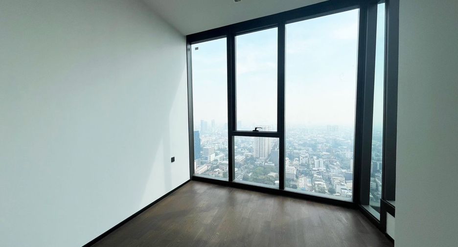 For sale 3 Beds condo in Watthana, Bangkok