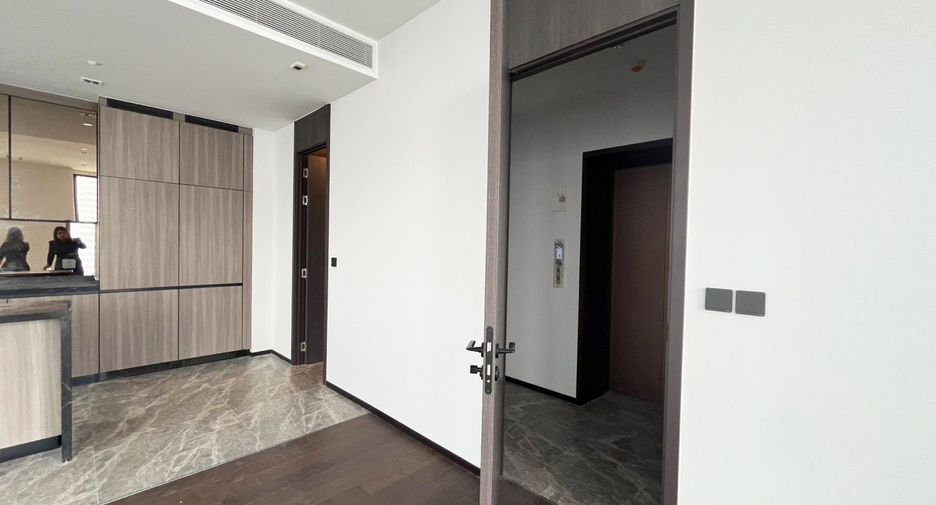 For sale 3 Beds condo in Watthana, Bangkok