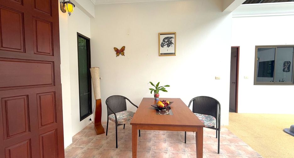 For sale 4 bedrooms villa in Mueang Krabi, Krabi