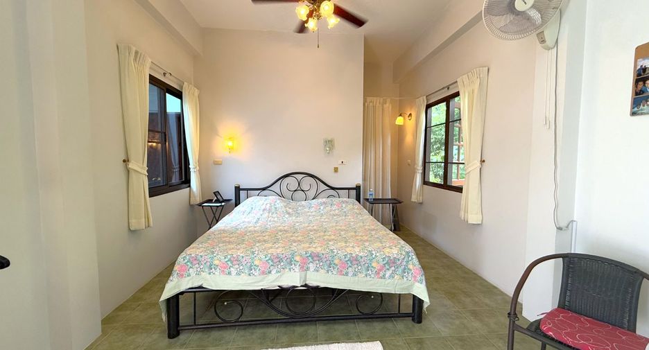 For sale 4 bedrooms villa in Mueang Krabi, Krabi