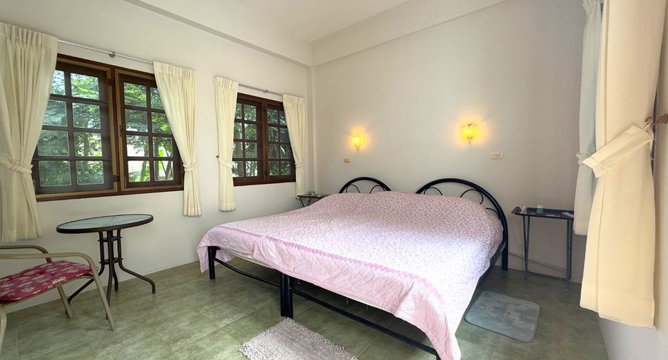 For sale 4 bedrooms villa in Mueang Krabi, Krabi