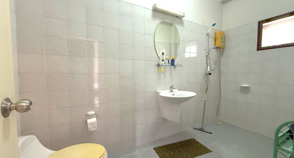 For sale 4 bedrooms villa in Mueang Krabi, Krabi