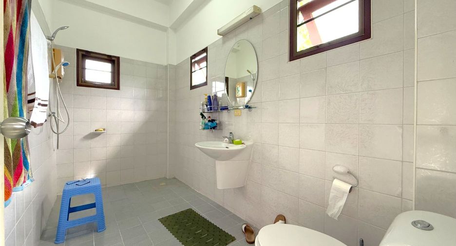 For sale 4 bedrooms villa in Mueang Krabi, Krabi