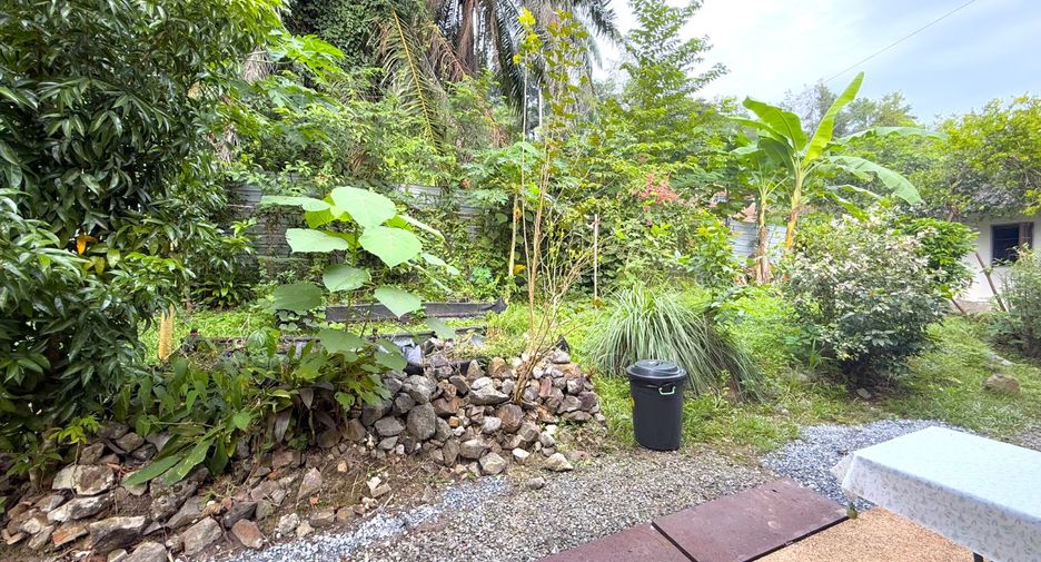 For sale 4 bedrooms villa in Mueang Krabi, Krabi