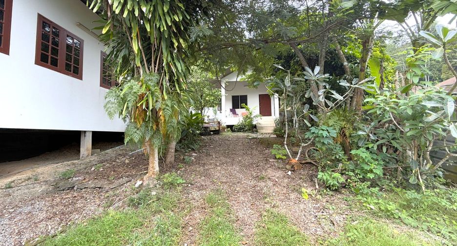 For sale 4 bedrooms villa in Mueang Krabi, Krabi