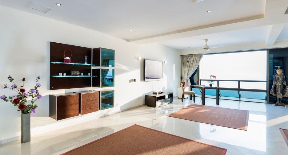 Condo en venta de 3 habitaciones en Bang Lamung, Chonburi
