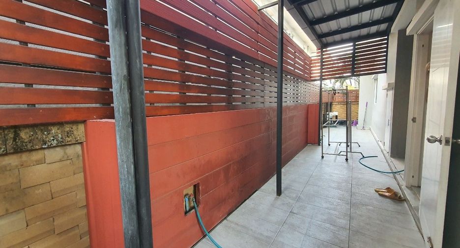 For sale 3 bedrooms house in Sai Mai, Bangkok