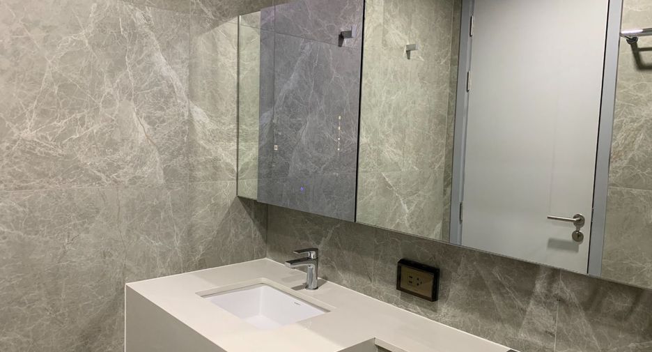 For sale 1 bed condo in Huai Khwang, Bangkok