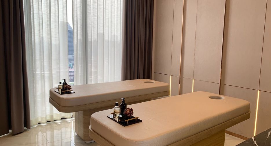 For sale 1 bed condo in Huai Khwang, Bangkok