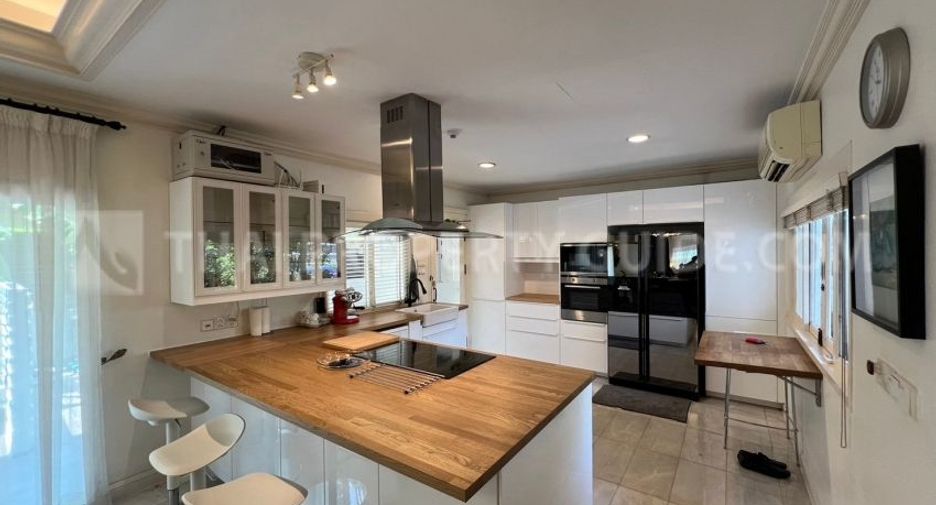 For rent 5 ベッドルーム house in Bang Phli, Samut Prakan