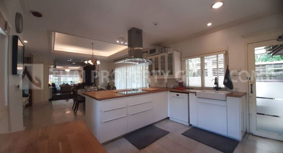 For rent 5 ベッドルーム house in Bang Phli, Samut Prakan