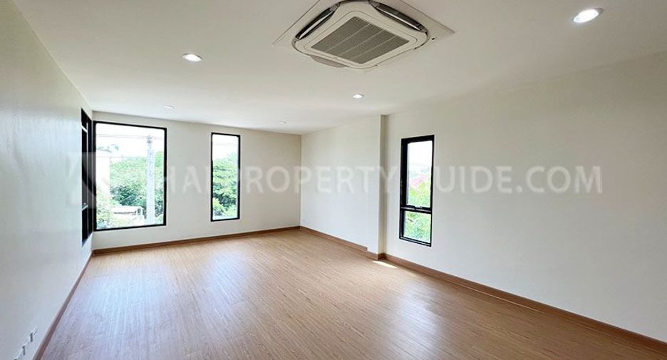 For rent and for sale 5 bedrooms house in Bang Phli, Samut Prakan