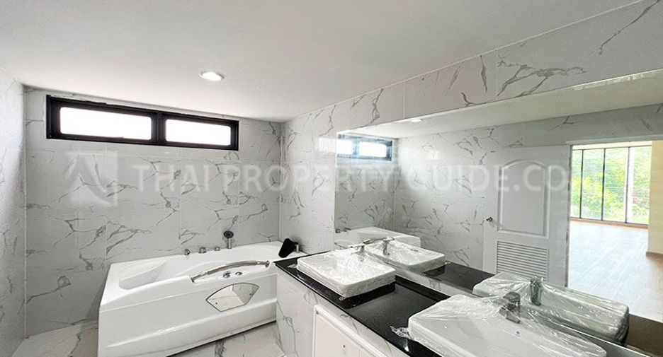 For rent and for sale 5 bedrooms house in Bang Phli, Samut Prakan