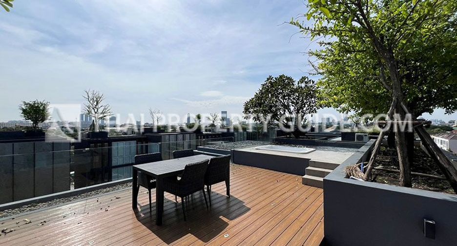 For rent 5 ベッドルーム house in Prawet, Bangkok