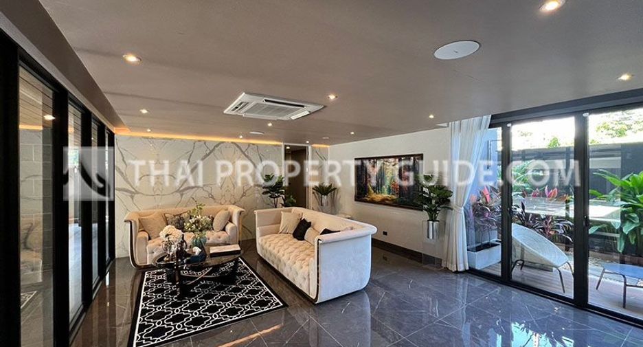 For rent 5 ベッドルーム house in Prawet, Bangkok