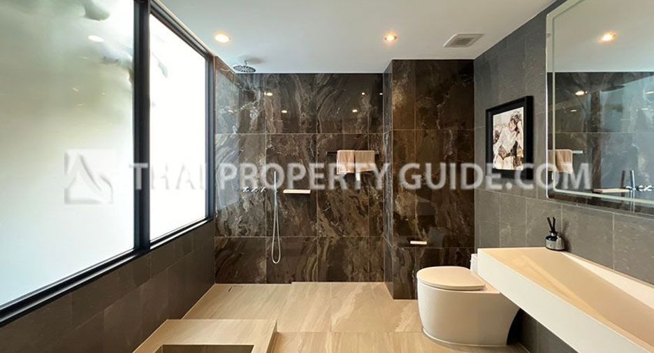For rent 5 ベッドルーム house in Prawet, Bangkok