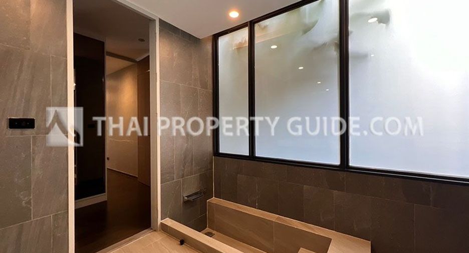 For rent 5 ベッドルーム house in Prawet, Bangkok