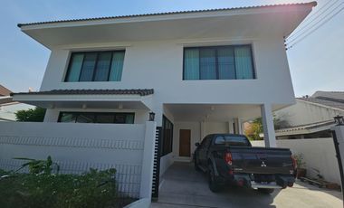 For rent 4 bed house in Pak Kret, Nonthaburi
