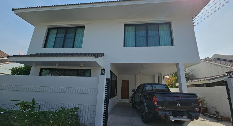 For rent 4 bed house in Pak Kret, Nonthaburi