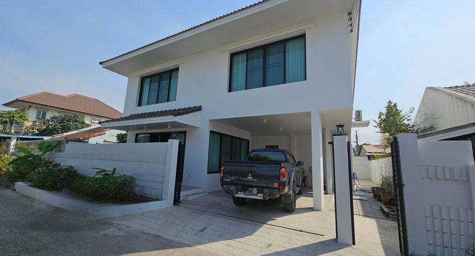 For rent 4 bed house in Pak Kret, Nonthaburi