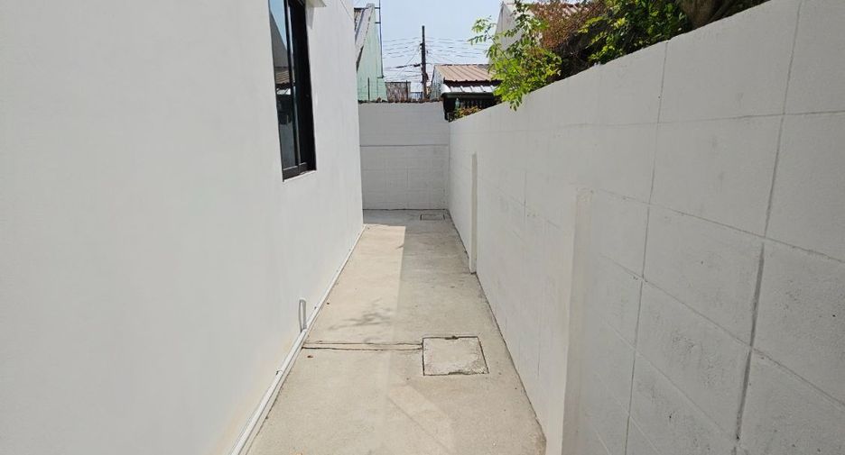 For rent 4 bed house in Pak Kret, Nonthaburi