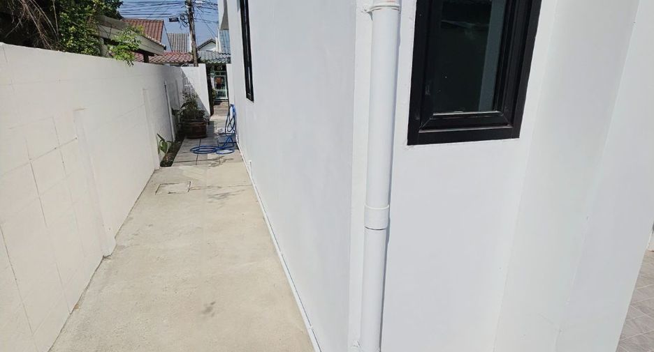 For rent 4 bed house in Pak Kret, Nonthaburi