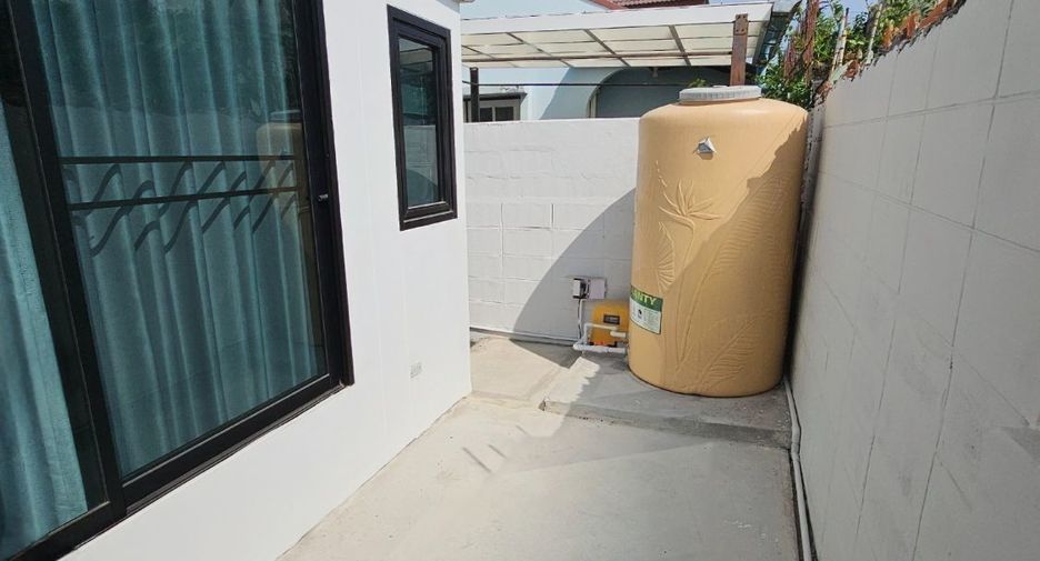 For rent 4 bed house in Pak Kret, Nonthaburi