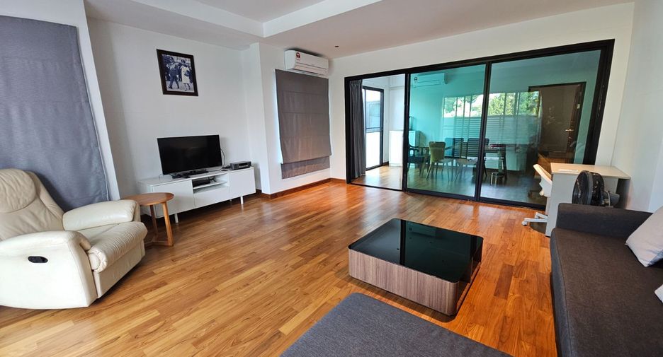 For rent 4 bed house in Pak Kret, Nonthaburi