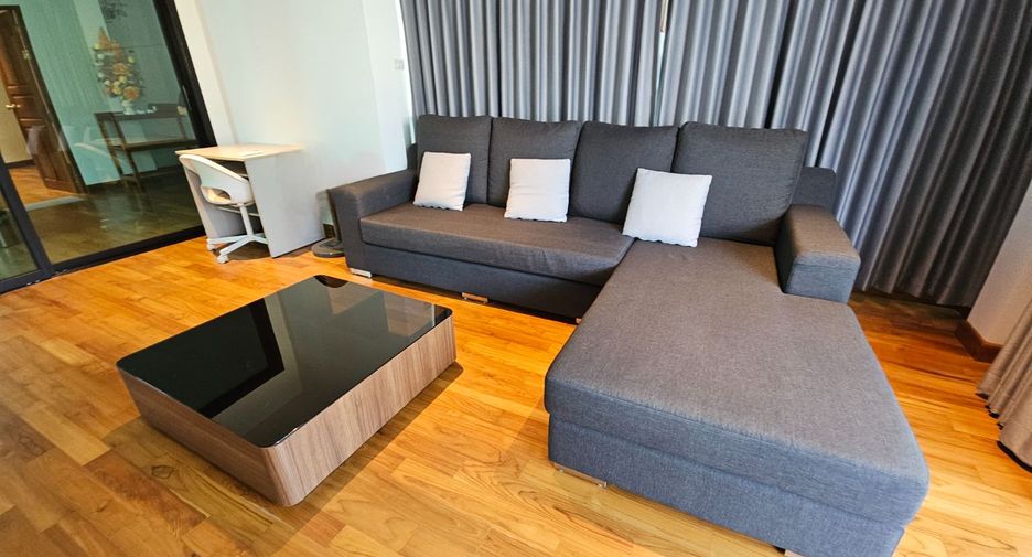 For rent 4 bed house in Pak Kret, Nonthaburi