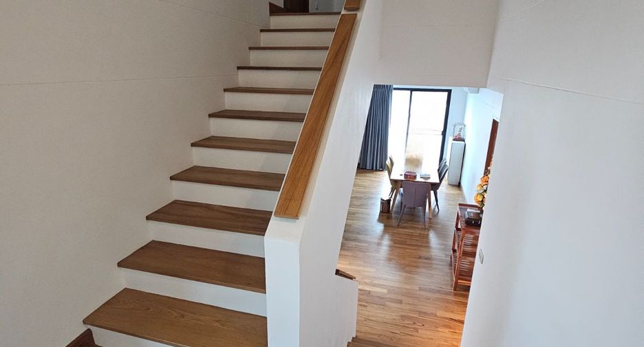 For rent 4 bed house in Pak Kret, Nonthaburi