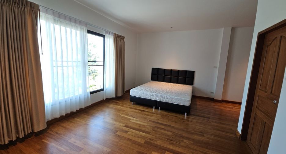 For rent 4 bed house in Pak Kret, Nonthaburi