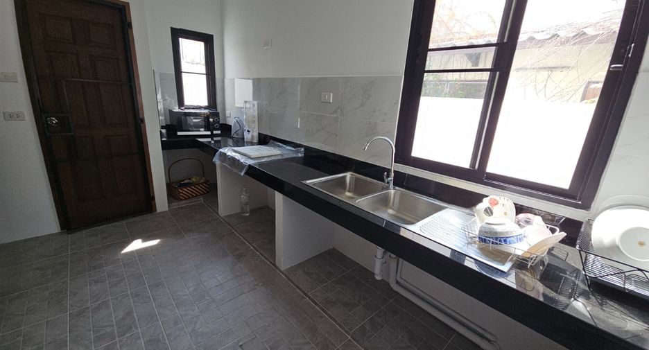 For rent 4 bed house in Pak Kret, Nonthaburi