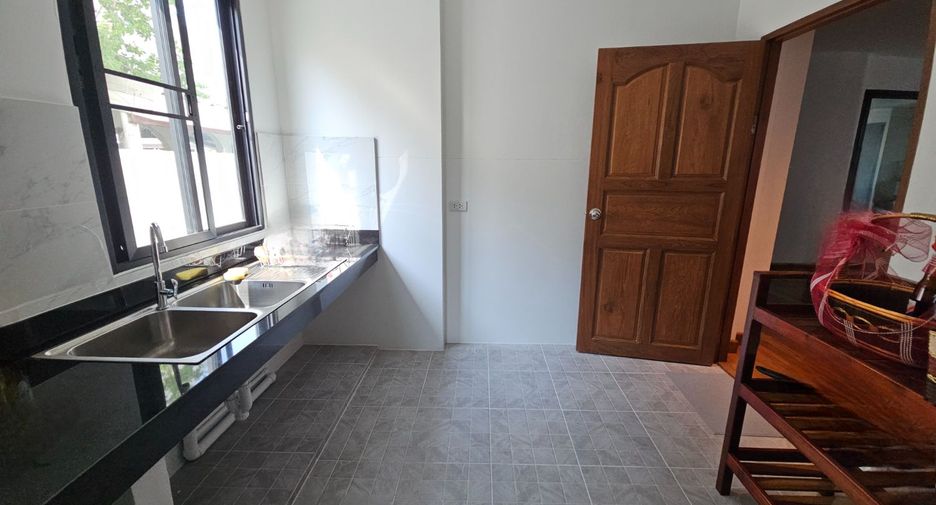 For rent 4 bed house in Pak Kret, Nonthaburi