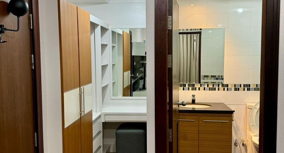 For rent and for sale 1 bed condo in Mueang Chiang Mai, Chiang Mai