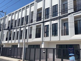 For sale 3 Beds house in Thanyaburi, Pathum Thani