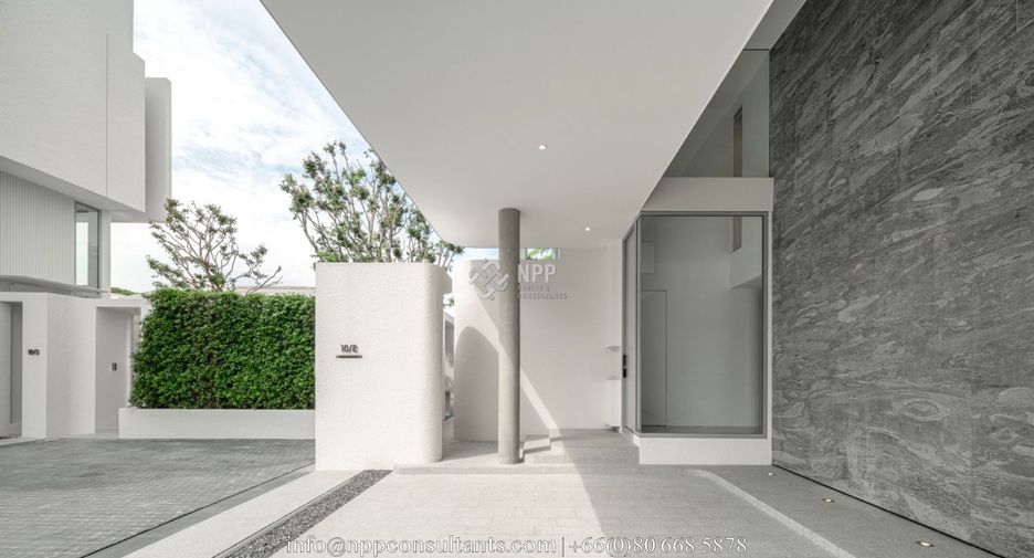 For sale 4 bedrooms house in Prawet, Bangkok