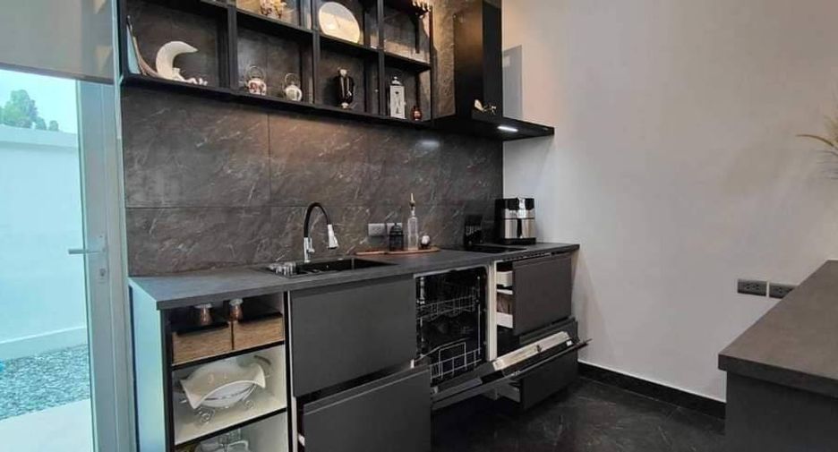 Haus zum Kauf mit 3 Zimmer in Bang Lamung, Chonburi