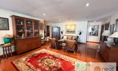 For sale 4 bed condo in Watthana, Bangkok