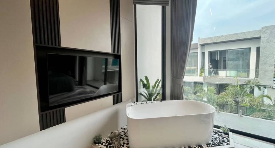 Villa en venta de 5 habitaciones en Bang Lamung, Chonburi