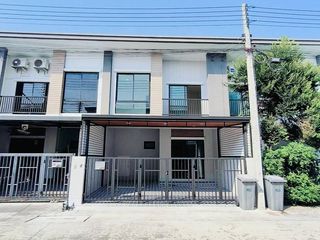 For sale 3 bed apartment in Lam Luk Ka, Pathum Thani