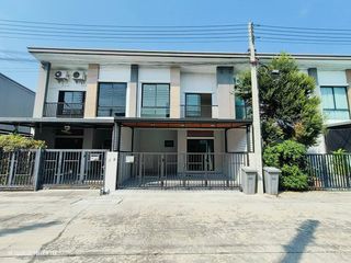 For sale 3 bed apartment in Lam Luk Ka, Pathum Thani