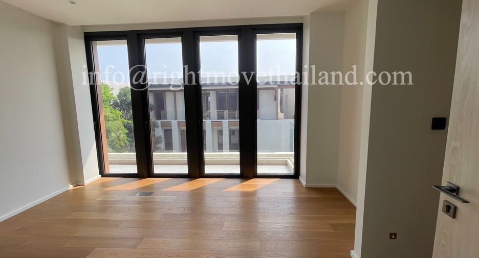 Haus zum Kauf mit 4 Zimmer in Suan Luang, Bangkok