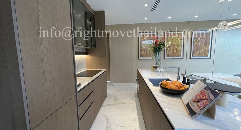 Haus zum Kauf mit 4 Zimmer in Suan Luang, Bangkok