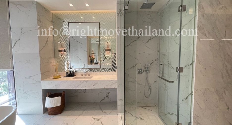 Haus zum Kauf mit 4 Zimmer in Suan Luang, Bangkok
